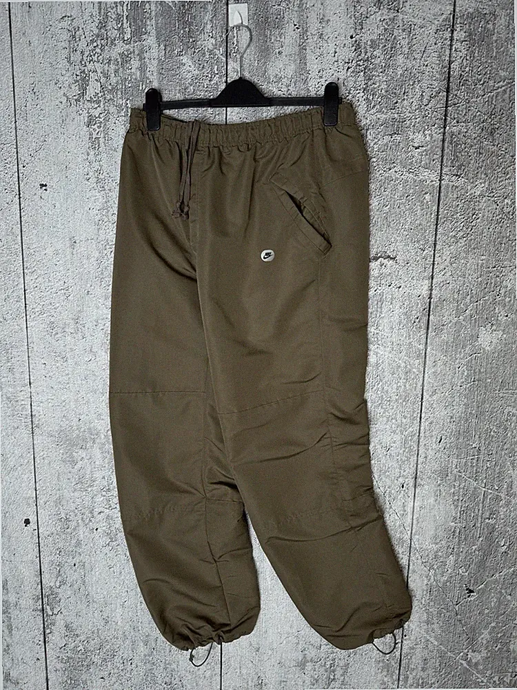 Vintage Nike Jogginghose Khaki Nylon Trainingshose Größe XL
