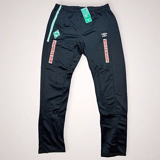 Werder Bremen Trainingshose Gr. XXL Umbro Wiesenhof Team 2XL Hose Jogginghose