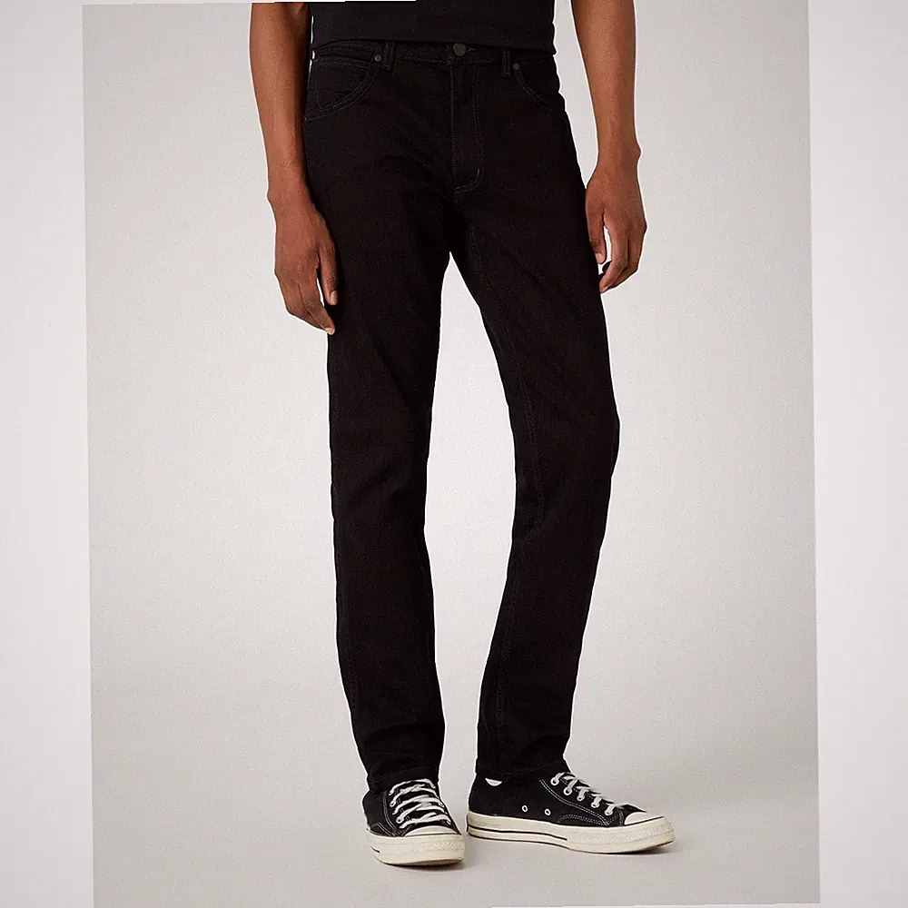 Wrangler Greensboro Hose Herren Jeans schwarz 17570