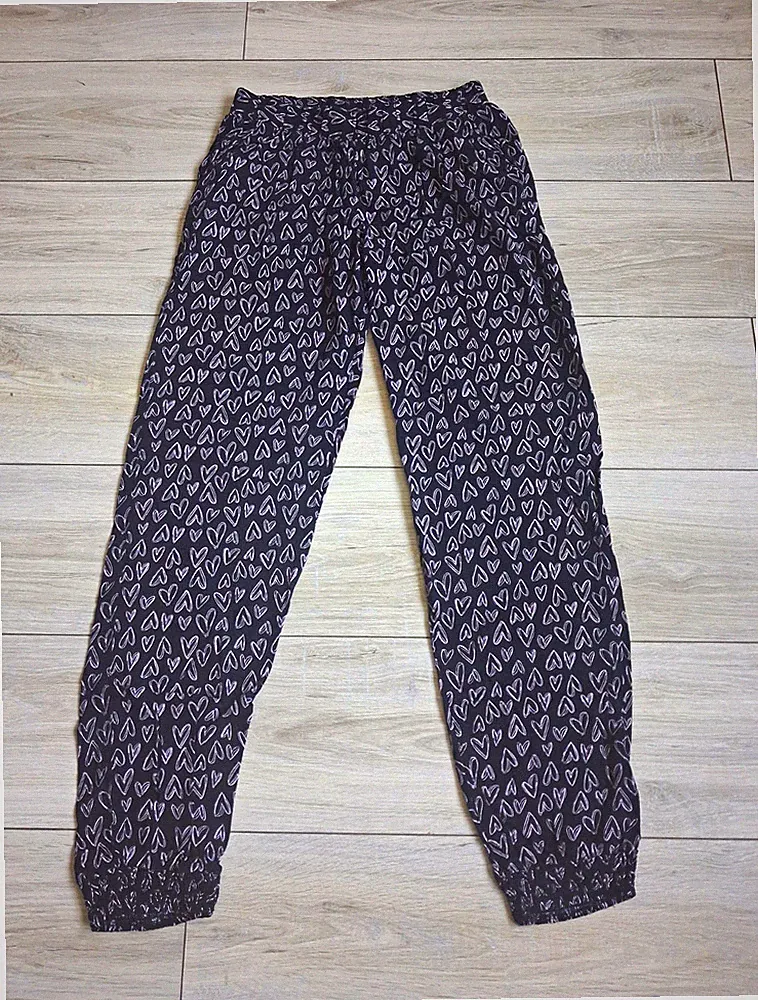 Y.F.K. Mädchen/ Frauen Jogginghose Gr. 170/176 Schwarz/Rosa Herzen